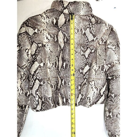 Revolve Tiger Mist Smalll Snake Print Cropped Puffer Jacket Australia Baddie - Picture 12 of 15